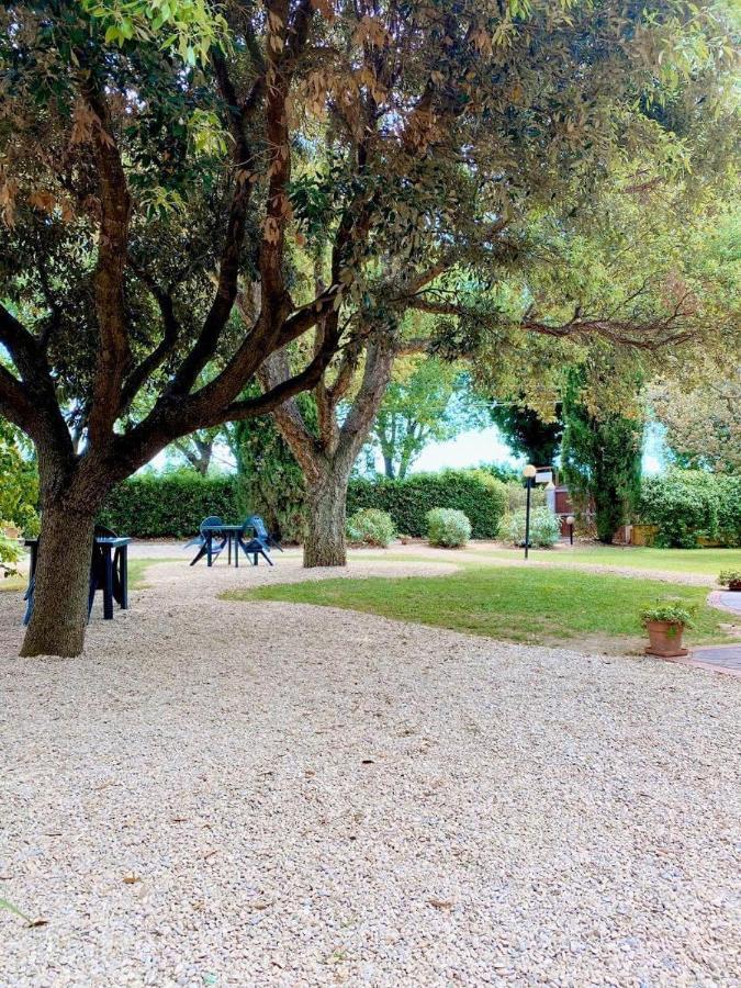 Il Melarancio Bed & Breakfast Pescia Romana Exterior photo